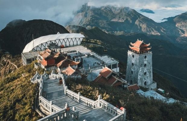 Fansipan cable car station